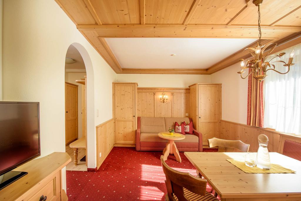 Alpenpension Pfurtscheller Neustift im Stubaital Exterior photo